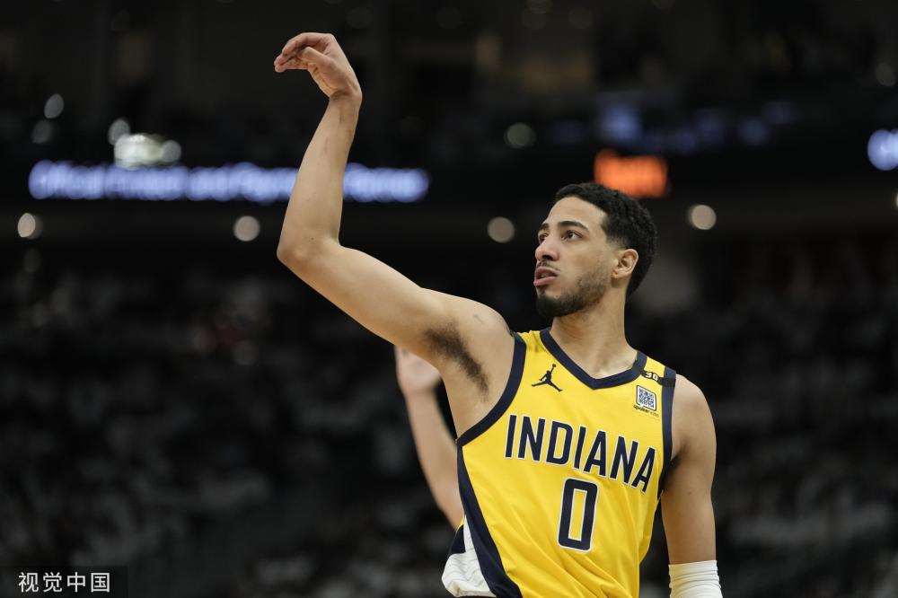 前锋登陆英 前锋登陆英